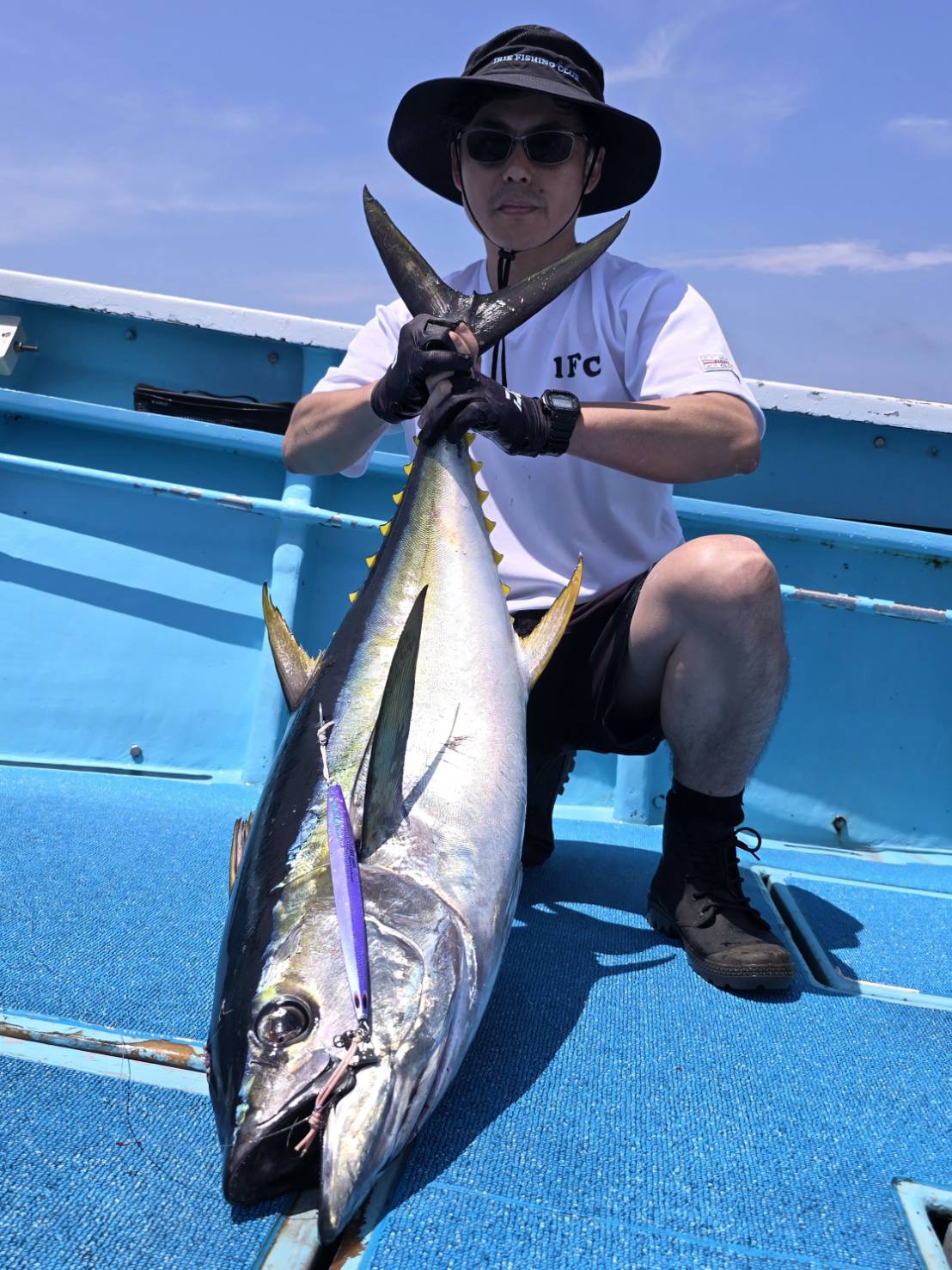 絶好調!! 　伊豆南沖のキハダ、キメジジギング