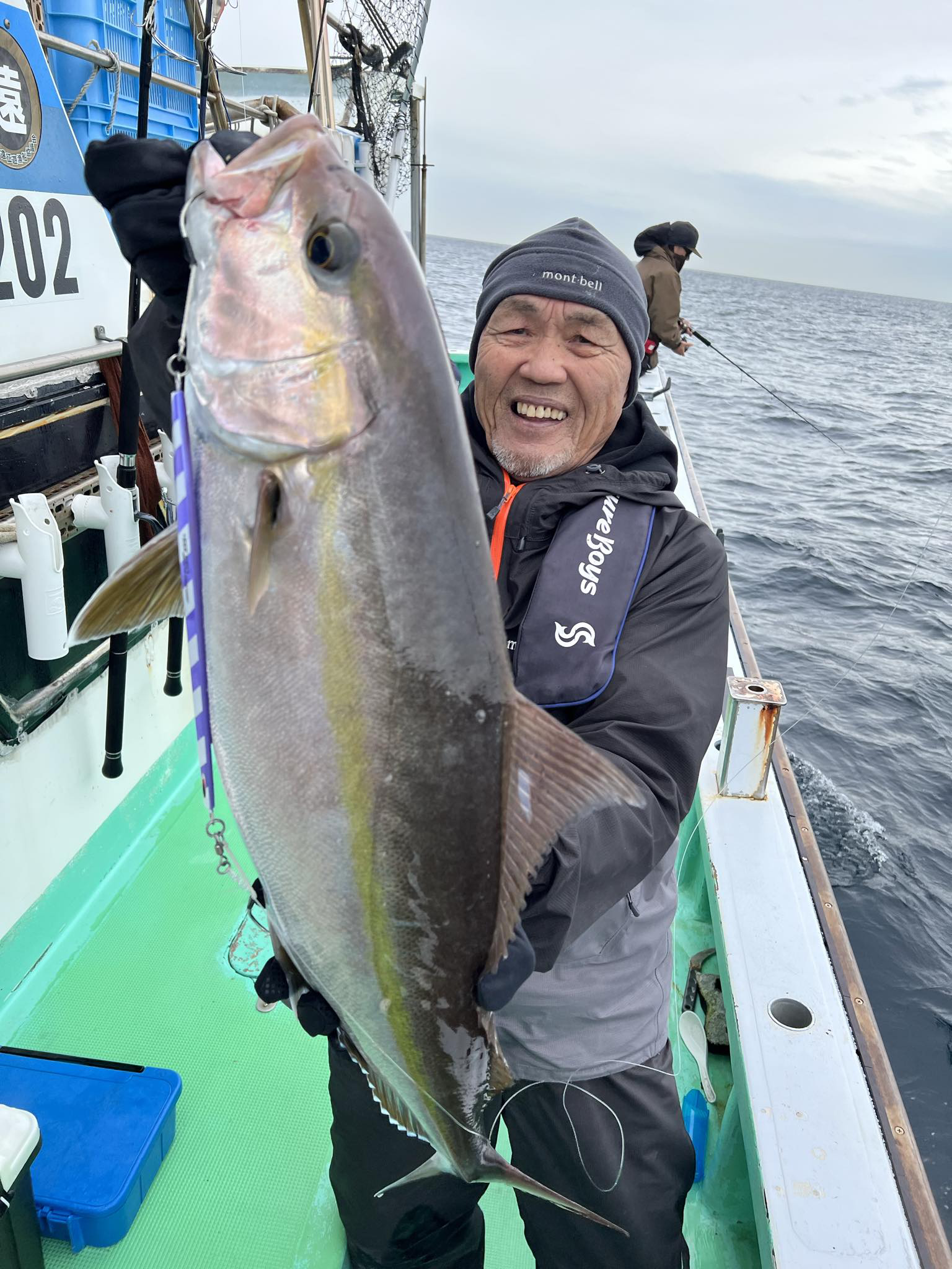 伊豆南沖ジギング！本カンパチ5.4kgキャッチ