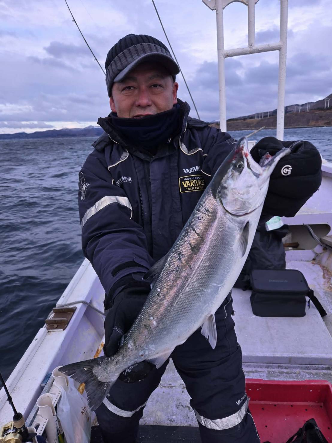 横島グリーン炸裂。恵山サクラマスジギング13本でトップ賞！